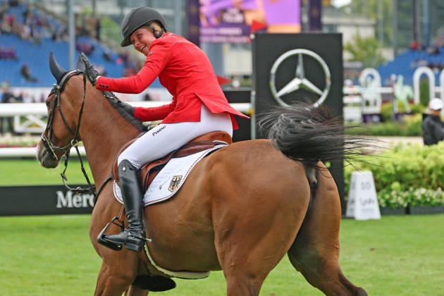 Sophie Hinners (GER, Deutschland) mit Pferd Iron Dames Singclair mit perfekten Ritt, 0 Fehler und zwischenzeitige Führung im 1 Springen der WM, Jubel, Emotion , Springen, FEI Jumping World Championship, WM, Weltmeisterschaft , Turkish Airlines-Prize, Einzel und Teamwertung, Jumping , AACHEN - FEI World Championships 2026, Weltfest des Pferdesports, Reitsport Weltmeisterschaft 2026, Aachen 2026, Welcome Home 2026, Aachener Soers, 11. bis 23. August 2026, Reitsport, 19.08.2026, Aachen Aachener Soers Deutschland