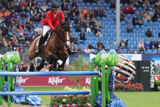 Sophie Hinners (GER, Deutschland) mit Pferd Iron Dames Singclair mit perfekten Ritt, 0 Fehler und zwischenzeitige Führung im 1 Springen der WM, Springen, FEI Jumping World Championship, WM, Weltmeisterschaft , Turkish Airlines-Prize, Einzel und Teamwertung, Jumping , AACHEN - FEI World Championships 2026, Weltfest des Pferdesports, Reitsport Weltmeisterschaft 2026, Aachen 2026, Welcome Home 2026, Aachener Soers, 11. bis 23. August 2026, Reitsport, 19.08.2026, Aachen Aachener Soers Deutschland