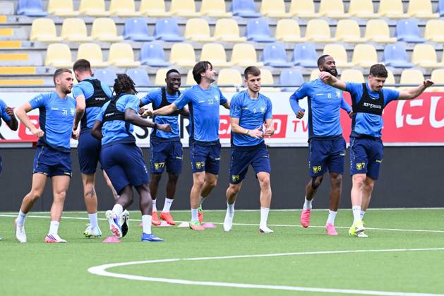 STVV s players pictured in action during a training session of Belgian soccer team Sint-Truidense V.V., Wednesday 19 August 2026 in Sint-Truiden, in preparations of the first leg of the play-off round for the UEFA Europa League league phase, against Cypriot team AC Omonoia Nicosia. JILLxDELSAUX x183761551x