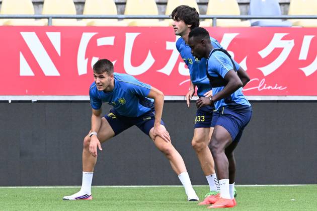 STVV s players pictured in action during a training session of Belgian soccer team Sint-Truidense V.V., Wednesday 19 August 2026 in Sint-Truiden, in preparations of the first leg of the play-off round for the UEFA Europa League league phase, against Cypriot team AC Omonoia Nicosia. JILLxDELSAUX x183761521x
