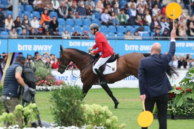 Richard Vogel (GER, Deutschland) mit Pferd United Touch S, aktueller Europameister und Sieger des Rolex Grand Prix von Aachen 2026 (CHIO Aachen) mit 1 Fehler im Zeitspringen , Springen, FEI Jumping World Championship, WM, Weltmeisterschaft , Turkish Airlines-Prize, Einzel und Teamwertung, Jumping , AACHEN - FEI World Championships 2026, Weltfest des Pferdesports, Reitsport Weltmeisterschaft 2026, Aachen 2026, Welcome Home 2026, Aachener Soers, 11. bis 23. August 2026, Reitsport, 19.08.2026, Aachen Aachener Soers Deutschland