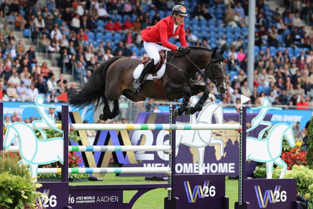 Daniel Deusser (GER, Deutschland) mit Pferd Otello de Guldenboom , Team Deutschland mit drei weiteren 0 Runden in der Führung , Springen, FEI Jumping World Championship, WM, Weltmeisterschaft , FEI Jumping World Championship Second Competition Team Final & Second Individual Qualifier, Mercedes-Benz Prize, Mercedes-Benz Prize, Einzel und Teamwertung, Jumping , AACHEN - FEI World Championships 2026, Weltfest des Pferdesports, Reitsport Weltmeisterschaft 2026, Aachen 2026, Welcome Home 2026, Aachener Soers, 11. bis 23. August 2026, Reitsport, 20.08.2026, Aachen Aachener Soers Deutschland