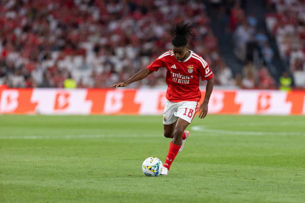 August 20, 2026, Lisbon, Lisbon, Portugal: Benfica midfielder from Luxembourg LEANDRO BARREIRO (18) in action during the game for the 1st Leg of UEFA Europa League Qualifier Playoff between Benfica and Aarhus at Estadio da Luz Soccer 2026: Benfica Vs Napoli - ZUMAs359 20260820_zsp_s359_009 Copyright: xAlexandrexdexSousax