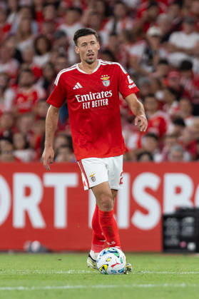 August 20, 2026, Lisbon, Lisbon, Portugal: Benfica defender from France CLEMENT LENGLET (2) in action during the game for the 1st Leg of UEFA Europa League Qualifier Playoff between Benfica and Aarhus at Estadio da Luz Soccer 2026: Benfica Vs Napoli - ZUMAs359 20260820_zsp_s359_020 Copyright: xAlexandrexdexSousax