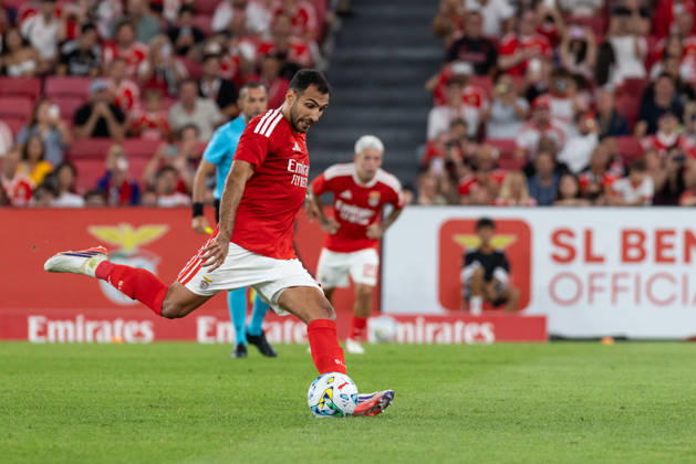 August 20, 2026, Lisbon, Lisbon, Portugal: Benfica forward from Greece VANGELIS PAVLIDIS (14) in action during the game for the 1st Leg of UEFA Europa League Qualifier Playoff between Benfica and Aarhus at Estadio da Luz Soccer 2026: Benfica Vs Napoli - ZUMAs359 20260820_zsp_s359_023 Copyright: xAlexandrexdexSousax