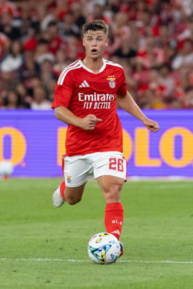 August 20, 2026, Lisbon, Lisbon, Portugal: Benfica defender from Sweden SAMUEL DAHL (26) in action during the game for the 1st Leg of UEFA Europa League Qualifier Playoff between Benfica and Aarhus at Estadio da Luz Soccer 2026: Benfica 3:1 Aarhus - ZUMAs359 20260820_zsp_s359_281 Copyright: xAlexandrexdexSousax
