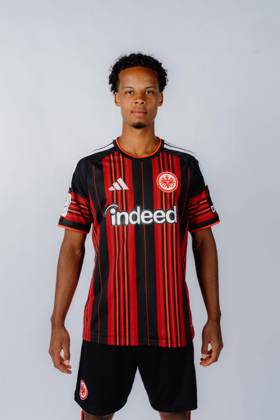 Julian Etse - Fussball, Regionalliga Südwest - Porträttermin 2026 2027 - Eintracht Frankfurt II - 23.07.26 Fussball, Regionalliga Südwest - Porträttermin 2026 2027 - Eintracht Frankfurt II - 23.07.26