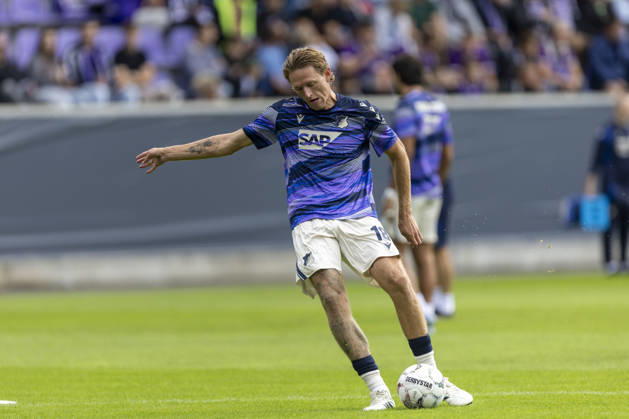 GER, Aue, Fussball, DFB-Pokal, 1. Hauptrunde, FC Erzgebirge Aue vs. TSG 1899 Hoffenheim im Bild v.l.: Wouter Burger (TSG Hoffenheim 18), warm up 22.08.2026, EINS Erzgebirgsstadion Aue DFB REGULATIONS PROHIBIT ANY USE OF PHOTOGRAPHS AS IMAGE SEQUENCES AND OR QUASI-VIDEO, Copyright: HMBxMedia PaulxFritz