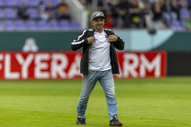 GER, Aue, Fussball, DFB-Pokal, 1. Hauptrunde, FC Erzgebirge Aue vs. TSG 1899 Hoffenheim im Bild v.l.: Khvicha Shubitidze (Trainer FC Erzgebirge Aue), 22.08.2026, EINS Erzgebirgsstadion Aue DFB REGULATIONS PROHIBIT ANY USE OF PHOTOGRAPHS AS IMAGE SEQUENCES AND OR QUASI-VIDEO, Copyright: HMBxMedia PaulxFritz