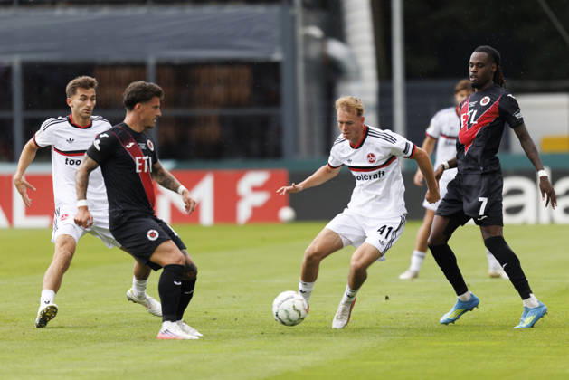 KOELN, GERMANY - AUGUST 22, 2026: Eric Porstner (1. FC Nuernberg, 41), Yannick Tonye (Viktoria Koeln, 7) during the DFB-Cup match between Viktoria Koeln vs. 1. FC Nuernberg at the Sportpark Hoehenberg on August 22, 2026 in Koeln, Germany. DFL REGULATIONS PROHIBIT ANY USE OF PHOTOGRAPHS AS IMAGE SEQUENCES AND OR QUASI-VIDEO. Nordrhein-Westfalen Germany Copyright: xAxelxKohringx