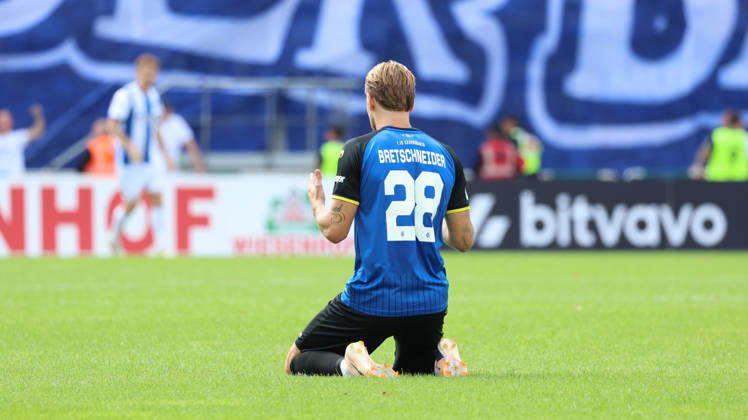 22.08.2026, xrekx, Fussball DFB Pokal 1.Runde, 1.FC Saarbruecken - Hertha BSC Berlin v.l. Niko Bretschneider (1.FC Saarbruecken) Beten (DFL DFB REGULATIONS PROHIBIT ANY USE OF PHOTOGRAPHS as IMAGE SEQUENCES and or QUASI-VIDEO) Saarbruecken