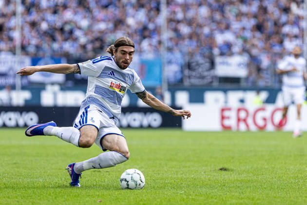 DFB-Pokal, 2026 2027, 1. Runde: MSV Duisburg - SV 07 Elversberg; 22.08.2026 Joshua Bitter (MSV Duisburg, 29) DFB-Pokal, 2026 2027, 1. Runde: MSV Duisburg - SV 07 Elversberg; Schauinsland-Reisen-Arena, Duisburg; 22.08.2026 DFB regulations prohibit any use of photographs as image sequences and or quasi video. Copyright: xBEAUTIFULxSPORTS Buriakovx