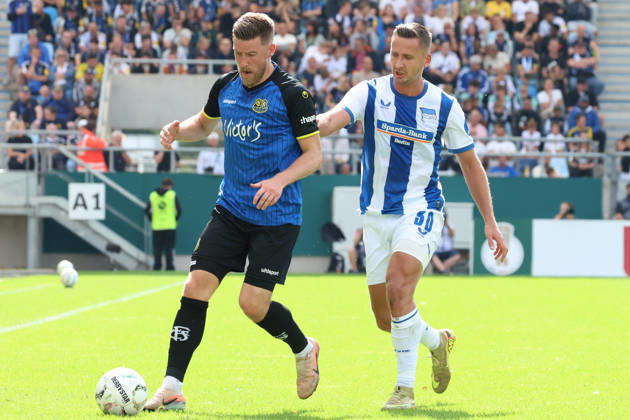 22.08.2026, xrekx, Fussball DFB Pokal 1.Runde, 1.FC Saarbruecken - Hertha BSC Berlin v.l. Christian Kühlwetter Kuehlwetter(1.FC Saarbruecken) Paul Seguin (Hertha BSC) Zweikampf, Aktion, action, battle for the ball (DFL DFB REGULATIONS PROHIBIT ANY USE OF PHOTOGRAPHS as IMAGE SEQUENCES and or QUASI-VIDEO) Saarbruecken