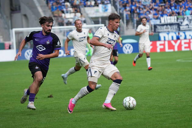 22.08.2026, eins Erzgebirgsstadion, Aue, GER, DFB Pokal, Erzgebirge Aue vs TSG Hoffenheim , Adam Hlozek (Hoffenheim) (Photo by Hasan Bratic DeFodi Images) -