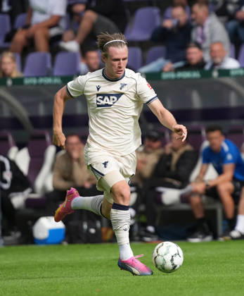 22.08.2026, eins Erzgebirgsstadion, Aue, GER, DFB Pokal, Erzgebirge Aue vs TSG Hoffenheim , Patrick Wimmer (Hoffenheim) (Photo by Hasan Bratic DeFodi Images) -