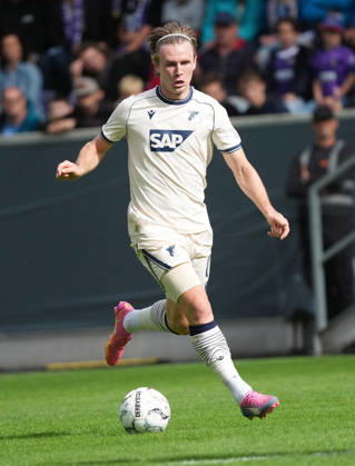 22.08.2026, eins Erzgebirgsstadion, Aue, GER, DFB Pokal, Erzgebirge Aue vs TSG Hoffenheim , Patrick Wimmer (Hoffenheim) (Photo by Hasan Bratic DeFodi Images) -