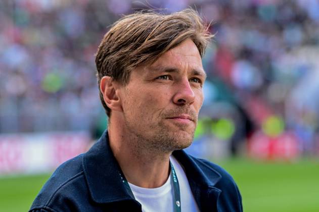 Sportdirektor Clemens Fritz ( Werder ) ( Lüneburg ) Deutschland , Hamburg , Millerntor , Fussball , 1 Bundesliga , Oberliga Niedersachsen , DFB Pokal Runde 1 , LSK Lüneburg - SV Werder Bremen