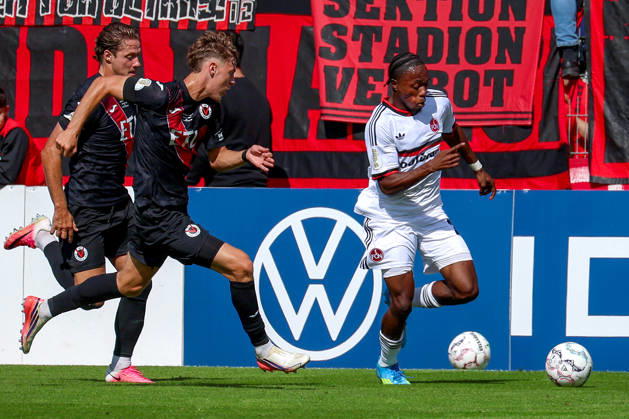 22.08.2026, xsscx, Fußball, DFB-Pokal 1. Runde, Viktoria Köln - 1. FC Nürnberg, Sportpark Höhenberg, Saison 2026 2027: Mohamed Ali Zoma (1. FC Nürnberg 23) DFB regulations prohibit any use of photographs as image sequences and or quasi-video. Photo: xSandraxScherningxPressefotoKochx Nordrhein-Westfalen Deutschland