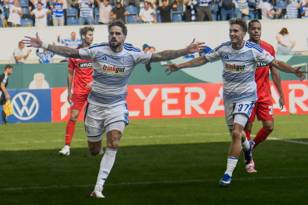 Lex Tyger Lobinger (Duisburg 9) jubelt nach dem Tor zum 1:1 mit Patrick Sussek (Duisburg 37) 22.08.2026 ¢ Fussball ¢ MSV Duisburg vs SV Elversberg ¢ DFB-Pokal, Schauinsland-Reisen-Arena, Duisburg, DFB DFL REGULATIONS PROHIBIT ANY USE OF PHOTOGRAPHS AS IMAGE SEQUENCES AND OR QUASI-VIDEO NRW Germany