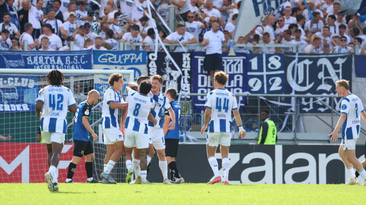 22.08.2026, xrekx, Fussball DFB Pokal 1.Runde, 1.FC Saarbruecken - Hertha BSC Berlin v.l. Paul Seguin (Hertha BSC) erzielt das Tor, Treffer, scores the goal zum 0:1 (DFL DFB REGULATIONS PROHIBIT ANY USE OF PHOTOGRAPHS as IMAGE SEQUENCES and or QUASI-VIDEO) Saarbruecken