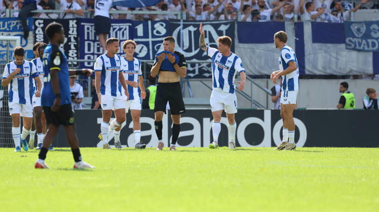 22.08.2026, xrekx, Fussball DFB Pokal 1.Runde, 1.FC Saarbruecken - Hertha BSC Berlin v.l. Paul Seguin (Hertha BSC) erzielt das Tor, Treffer, scores the goal zum 0:1 (DFL DFB REGULATIONS PROHIBIT ANY USE OF PHOTOGRAPHS as IMAGE SEQUENCES and or QUASI-VIDEO) Saarbruecken