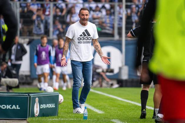 DFB-Pokal MSV Duisburg - SV Elversberg ** NUR FÜR REDAKTIONELLE ZWECKE ** EDITORIAL USE ONLY **<p>Fußball DFB-Pokal MSV Duisburg - SV Elversberg am 22.08.26 in der Schauinsland-Reisen Arena in Duisburg Dietmar Hirsch ( Trainer Cheftrainer Duisburg ) Duisburg Copyright: JakobxKlos