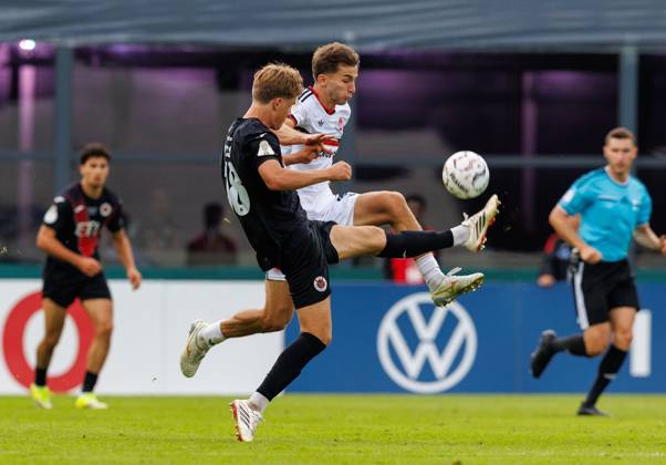 22.08.2026 - Fussball - Saison 2026 2027 - DFB Pokal Vereinspokal - 01. Runde: Viktoria Köln - 1. FC Nürnberg Nuernberg FCN ( Club ) - Sportfoto Zink DaMa - xdaxmax - regulations prohibit any use of photographs as image sequences and or quasi-video - Tim Kloss (18, FC Viktoria Köln ) Adam Markhiev (6, 1. FC Nürnberg FCN )