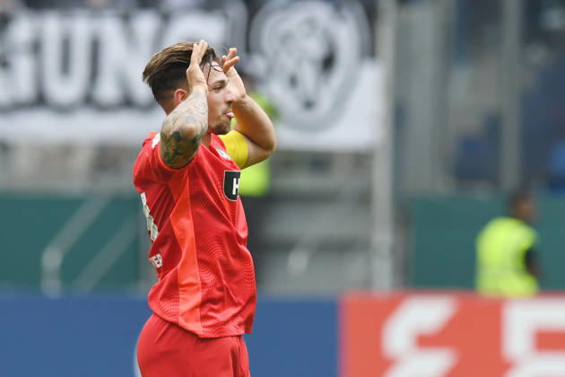 Torschuetze Luca Schnellbacher ( SV 07 Elversberg, 24 ) jubelt ueber sein Tor zum 1 : 0. GER, MSV Duisburg vs SV 07 Elversberg, Fussball, DFB Pokal Erste Runde, Spielzeit 2026 2027, 22.08.2026 DFL REGULATIONS PROHIBIT ANY USE OF PHOTOGRAPHS AS IMAGE SEQUENCES AND OR QUASI-VIDEO GER, MSV Duisburg vs SV 07 Elversberg, Fussball, DFB Pokal Erste Runde, Spielzeit 2026 2027, 22.08.2026 Duisburg Copyright: xEibner-Pressefoto ThomasxThienelx EP_TTL