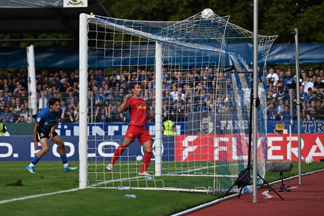22.08.2026, xjhx, Fussball DFB Pokal 1.Runde, Eintracht Trier - RB Leipzig v.l. Willi Orban (RB Leipzig) Torschuetze, erzielt das Tor, Treffer, scores the goal 0:2 Trier