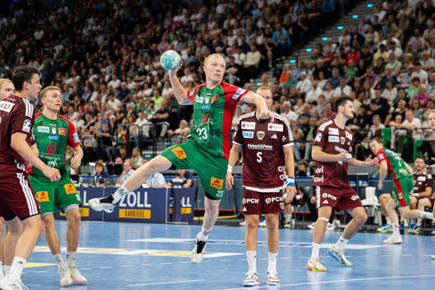 Fuechse Berlin (GER) vs SC Magdeburg (GER), Handball, 1. Handball Bundesliga Herren, Rexel Supercup 2026, Saison 2026 2027, Muenchen, 22.08.2026 Magnus Saugstrup Jensen (SC Magdeburg, 23) im Torwurf Muenchen SAP Garden Deutschland