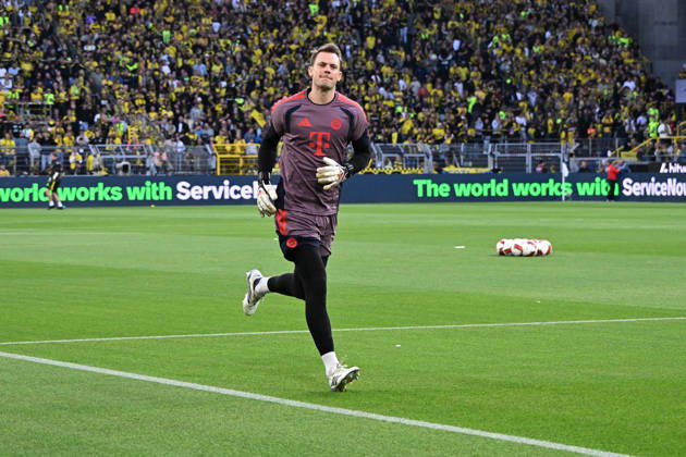 22.08.2026, xsltx, Fussball Franz Beckenbauer Supercup 2026, Borussia Dortmund - FC Bayern München v.l. Warmup warm up Aufwärmen aufwärmen vor dem Spiel Manuel Neuer (FC Bayern Muenchen) (DFL DFB REGULATIONS PROHIBIT ANY USE OF PHOTOGRAPHS as IMAGE SEQUENCES and or QUASI-VIDEO) Dortmund