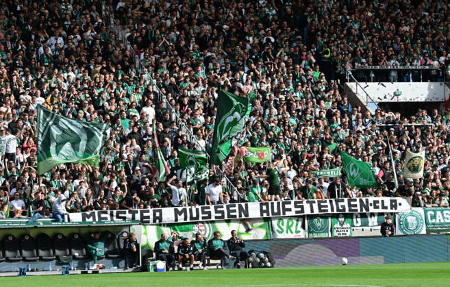 22.08.2026,GER Fußball, Männer,DFB Pokal, 1.Runde Saison 2026 2027, Hamburg, Lüneburger SK vs Werder Bremen Feature die Fans aus Bremen zeigen Banner DFB DFL regulations prohibit any use of photographs as image sequences and or quasi-video) Hamburg Millerntorstadion Hamburg Deutschland Copyright: xnordphotoxGmbH xWitkex