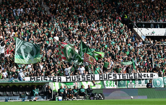 22.08.2026,GER Fußball, Männer,DFB Pokal, 1.Runde Saison 2026 2027, Hamburg, Lüneburger SK vs Werder Bremen Feature die Fans aus Bremen zeigen Banner DFB DFL regulations prohibit any use of photographs as image sequences and or quasi-video) Hamburg Millerntorstadion Hamburg Deutschland Copyright: xnordphotoxGmbH xWitkex