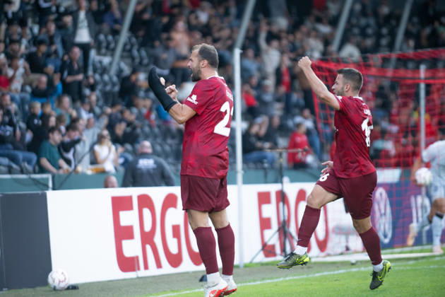 Fabian Eisele (SG Sonnenhof Grossaspach, 23), erzielt per Elfmeter den 2:2 Ausgleichstreffer, SG Sonnenhof Grossaspach vs. Arminia Bielefeld, Fussball, GER, DFB Pokal, 1. Runde, Saison 2026 2027, 22.08.2026, Eibner-Pressefoto Andreas Ulmer SG Sonnenhof Grossaspach vs. Arminia Bielefeld, Fussball, GER, DFB Pokal, 1. Runde, Saison 2026 2027, 22.08.2026, Aspach Copyright: xEibner-Pressefoto AndreasxUlmerx EP_AUR