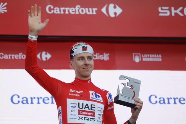 Slovene rider Tadej Pogacar (UAE Emirates) reacts at the podium after winning Tour of Spain s first stage, a 9.4 kilometers time trial in Monaco, 22 August 2026. First stage. Time trial in Monaco (9.4 km) !ACHTUNG: NUR REDAKTIONELLE NUTZUNG!  Copyright: xJavierxLizónx GRAF3337 20260822-55021204309_1
