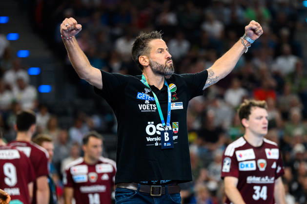 Muenchen: HBL Super Cup 2026 - SC Magdeburg - Fuechse Berlin Trainer Bennet Wiegert (Magdeburg) Jubel Freude Emotion Muenchen SAP Garden Bayern Deutschland