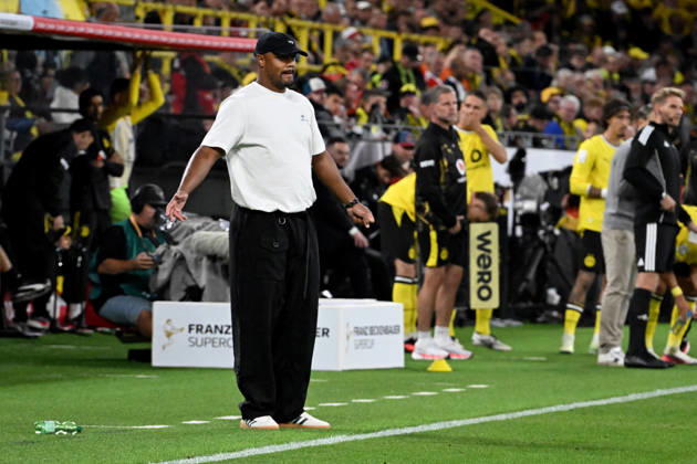 22.08.2026, xsltx, Fussball Franz Beckenbauer Supercup 2026, Borussia Dortmund - FC Bayern München v.l. Trainer head coach Vincent Kompany (FC Bayern Muenchen) (DFL DFB REGULATIONS PROHIBIT ANY USE OF PHOTOGRAPHS as IMAGE SEQUENCES and or QUASI-VIDEO) Dortmund