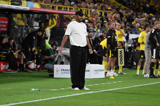 22.08.2026, xsltx, Fussball Franz Beckenbauer Supercup 2026, Borussia Dortmund - FC Bayern München v.l. Trainer head coach Vincent Kompany (FC Bayern Muenchen) (DFL DFB REGULATIONS PROHIBIT ANY USE OF PHOTOGRAPHS as IMAGE SEQUENCES and or QUASI-VIDEO) Dortmund