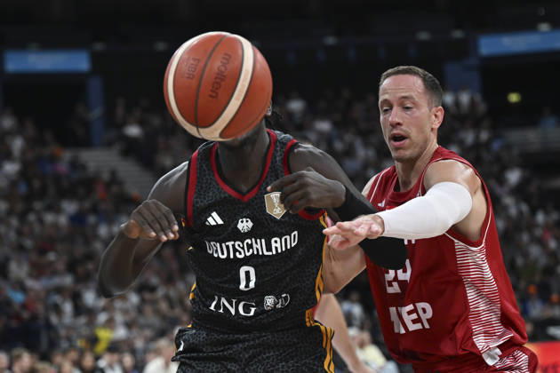 Germany v Croatia - Turkish Airlines Supercup 2026 HAMBURG, GERMANY - AUGUST 22: Germany s Isaac Bonga (L) in action during the Turkish Airlines Basketball Supercup 2026 match between Germany and Croatia at Barclays Arena in Hamburg, Germany, on August 22, 2026. Halil Sagirkaya Anadolu Hamburg Germany. Editorial use only. Please get in touch for any other usage.  Copyright: x2026xAnadoluxHalilxSagirkayax