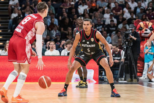 Basketball, Turkish Airlines Supercup 2026, Türkei - Kroatien, Barclays Arena (Hamburg), 22.08.2026, Finale Tristan da Silva ( 5, DEUTSCHLAND, Forward, Orlando Magic), Mario Hezonja ( 8, KROATIEN, Forward, Real Madrid)