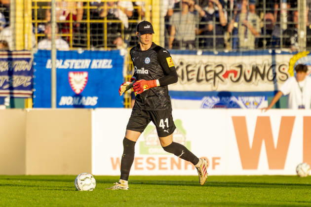 München, Deutschland 22. August 2026: DFB-Pokal - 2026 2027 - 1. Runde - TSV 1860 München gegen Holstein Kiel Im Bild: Torhüter Lio Rothenhagen (Kiel) DFB DFL regulations prohibit any use of photographs as image sequences and or quasi-video Grünwalder Stadion Bayern Copyright: xFotostandx xSchäferx