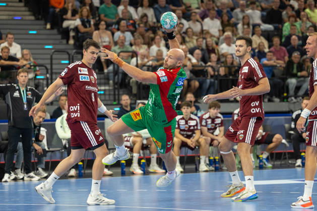 Shot on goal by Oscar Bergendahl (SC Magdeburg, 54), SC Magdeburg vs. Füchse Berlin, Handball, HBL, REXEL SUPER CUP, 2026, 22.08.2026 Munich SAP Garden Germany Copyright: xPFA BjörnxKeckerx
