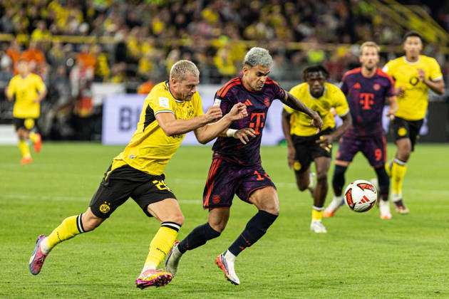 Franz-Beckenbauer-Supercup 2026: Borussia Dortmund - FC Bayern München; 22.08.2026 Julian Ryerson (Borussia Dortmund, 26), Luis Diaz (FC Bayern München, 14) Franz-Beckenbauer-Supercup 2026: Borussia Dortmund - FC Bayern München; Signal Iduna Park, Dortmund; 22.08.2026 Copyright: xBEAUTIFULxSPORTS Buriakovx