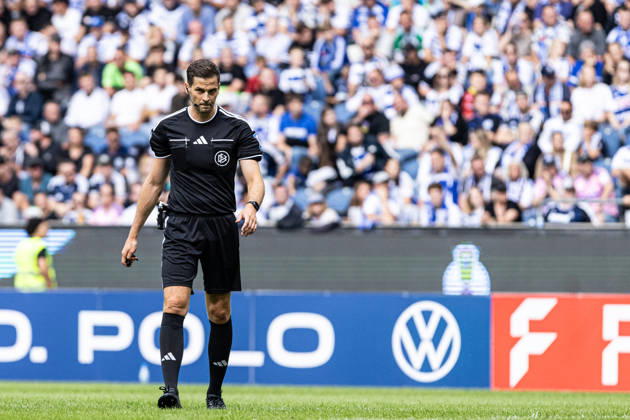 DFB-Pokal, 2026 2027, 1. Runde: MSV Duisburg - SV 07 Elversberg; 22.08.2026 Dr. Max Burda (Schiedsrichter) DFB-Pokal, 2026 2027, 1. Runde: MSV Duisburg - SV 07 Elversberg; Schauinsland-Reisen-Arena, Duisburg; 22.08.2026 DFB regulations prohibit any use of photographs as image sequences and or quasi video. Copyright: xBEAUTIFULxSPORTS Buriakovx