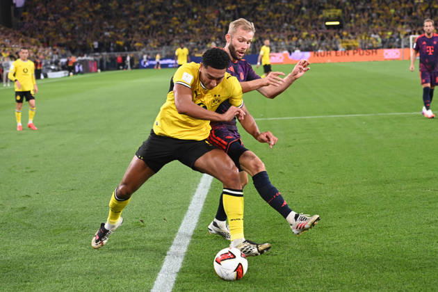 Jobe BELLINGHAM (DO) gegen Konrad LAIMER (M) Aktion, Zweikampf, Fussball DFL Franz Beckenbauer Supercup 2026 Borussia Dortmund - FC Bayern Muenchen 1-2 am 22.08.2026 in Dortmund Deutschland. DFL regulations prohibit any use of photographs as image sequences and or quasi-video Â