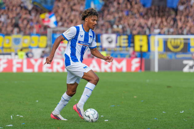 22.08.2026, xydrx, Fußball, DFB Pokal, 1. FC Saarbrücken - Hertha BSC, Saison 2026 2027, Ludwigsparkstadion: Oluwaseun Adewumi (Hertha BSC, 19) DFB regulations prohibit any use of photographs as image sequences and or quasi-video. Copyright: HMBxMedia YannisxDreimann