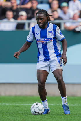 22.08.2026, xydrx, Fußball, DFB Pokal, 1. FC Saarbrücken - Hertha BSC, Saison 2026 2027, Ludwigsparkstadion: Deyovaisio Zeefuik (Hertha BSC, 42) DFB regulations prohibit any use of photographs as image sequences and or quasi-video. Copyright: HMBxMedia YannisxDreimann