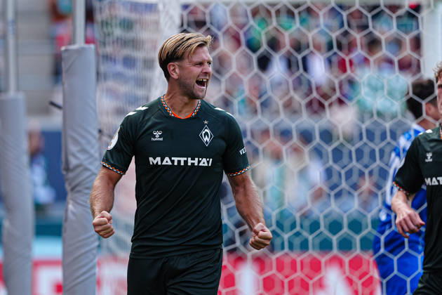Torjubel nach Tor zum 0:2 per Elfmeter Strafstoss Niclas Füllkrug (SV Werder Bremen, 10) GER, Lüneburger SK Hansa vs. SV Werder Bremen, Fußball, DFB-Pokal, 1. Runde, Saison 2026 2027, 22.08.2026 GER, Lüneburger SK Hansa vs. SV Werder Bremen, Fußball, DFB-Pokal, 1. Runde, Saison 2026 2027, 22.08.2026 Hamburg Copyright: xEibner-Pressefoto MarcelxvonxFehrnx EP_MFN