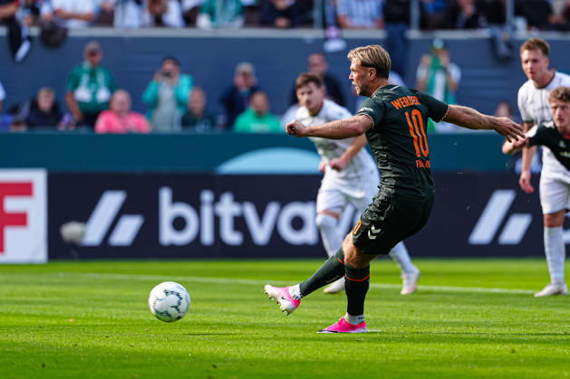 Tor zum 0:2 per Elfmeter Strafstoss Niclas Füllkrug (SV Werder Bremen, 10) GER, Lüneburger SK Hansa vs. SV Werder Bremen, Fußball, DFB-Pokal, 1. Runde, Saison 2026 2027, 22.08.2026 GER, Lüneburger SK Hansa vs. SV Werder Bremen, Fußball, DFB-Pokal, 1. Runde, Saison 2026 2027, 22.08.2026 Hamburg Copyright: xEibner-Pressefoto MarcelxvonxFehrnx EP_MFN