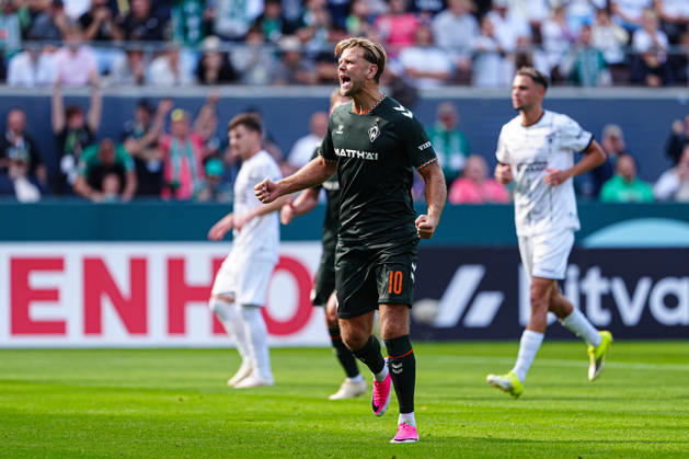 Torjubel nach Tor zum 0:2 per Elfmeter Strafstoss Niclas Füllkrug (SV Werder Bremen, 10) GER, Lüneburger SK Hansa vs. SV Werder Bremen, Fußball, DFB-Pokal, 1. Runde, Saison 2026 2027, 22.08.2026 GER, Lüneburger SK Hansa vs. SV Werder Bremen, Fußball, DFB-Pokal, 1. Runde, Saison 2026 2027, 22.08.2026 Hamburg Copyright: xEibner-Pressefoto MarcelxvonxFehrnx EP_MFN
